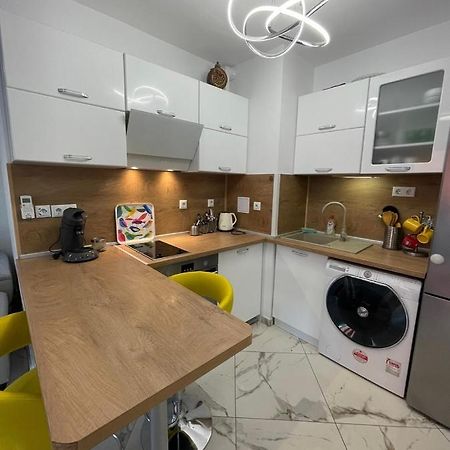 Sun&Moon Apartment Обзор Экстерьер фото