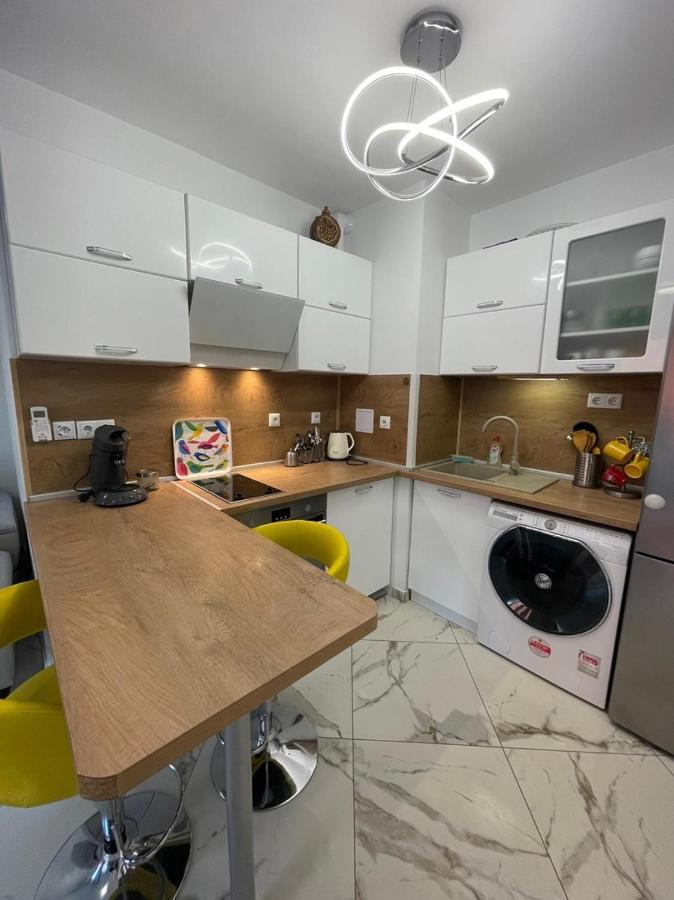Sun&Moon Apartment Обзор Экстерьер фото